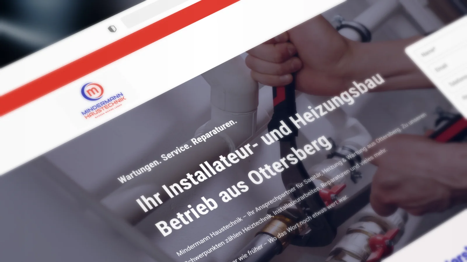 Website Mindermann Haustechnik - Desktop-Ansicht der Startseite mit Header, Hero-Bereich und Leistungsübersicht